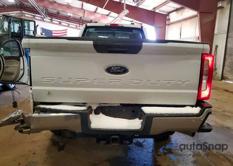 2024 Ford F250 Super Duty from USA, damaged, VIN 1FT7W2BAXREF65631